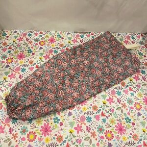 NEW - Plastic bag holder